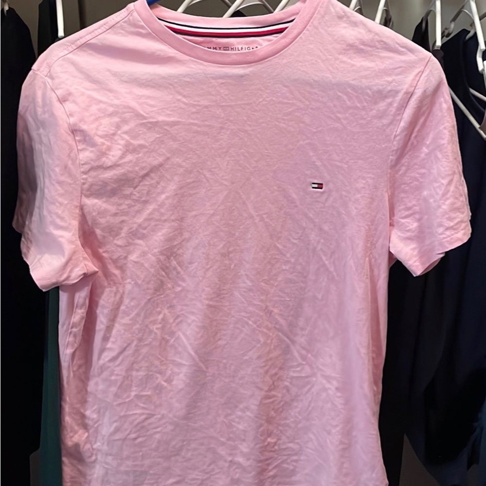 Men’s XS Tommy Hilfiger T-shirt. Worn once or twice. Excellent used condition!